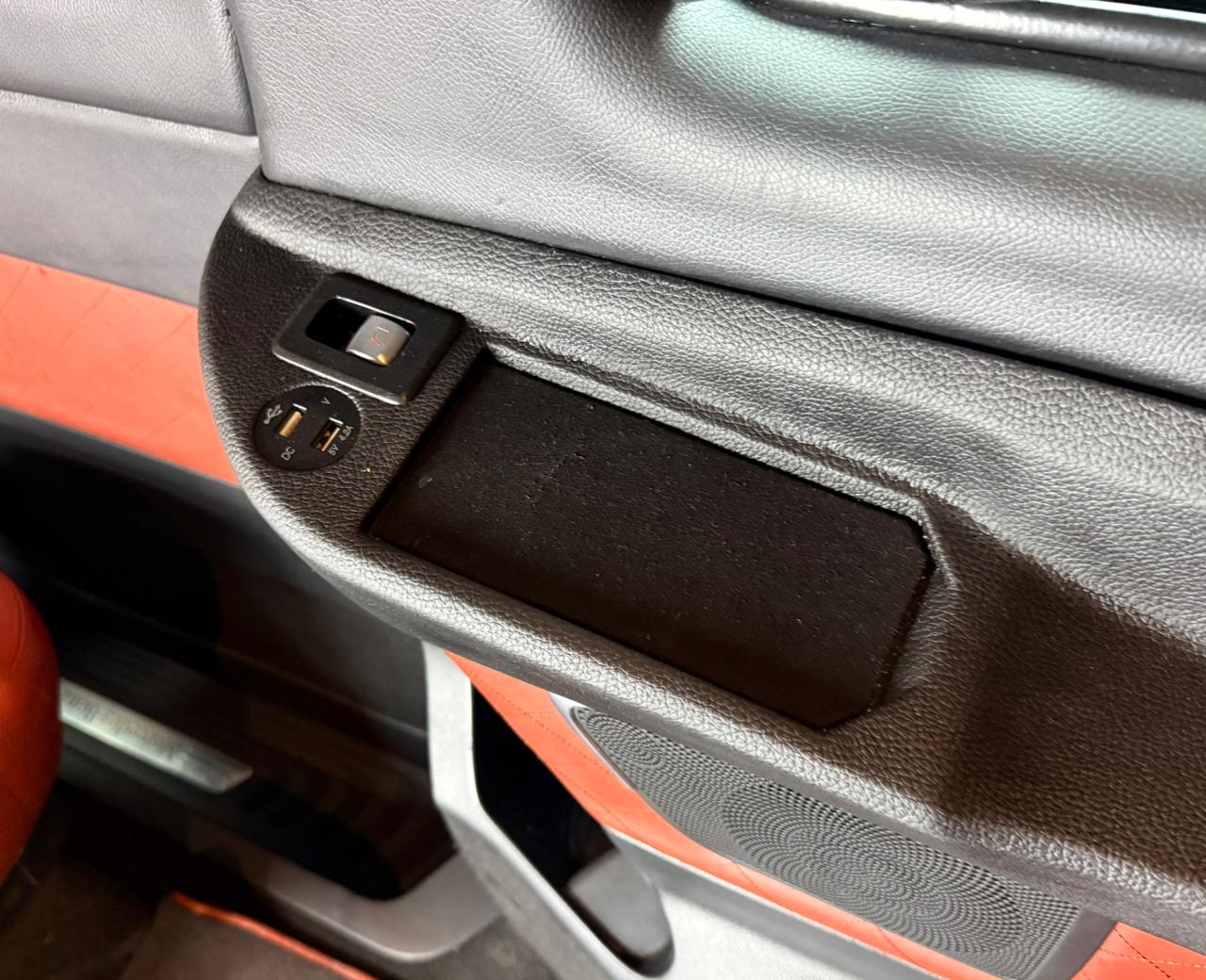 2023 Mercedes Benz V250 Falcon Edition, 2027 MB Service Pack, Full ...